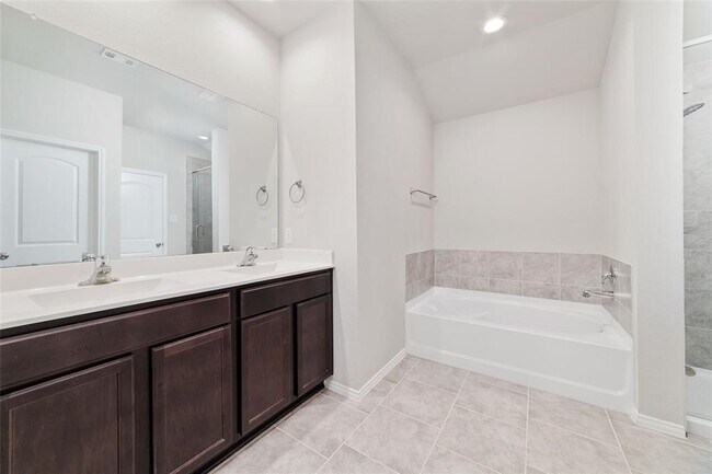 Building Photo - 4111 Rapallo Ct