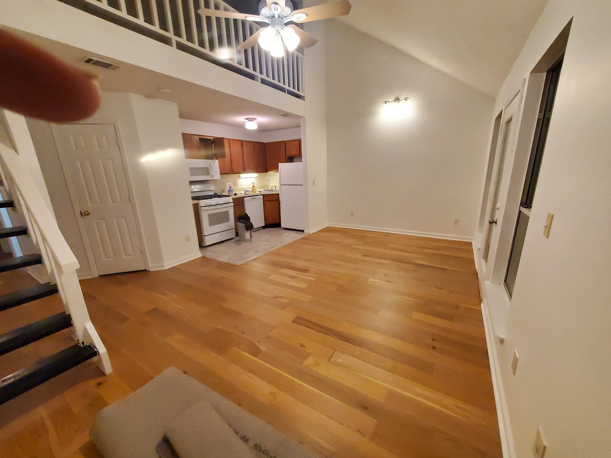 Building Photo - 9005 Stoneleigh Trce