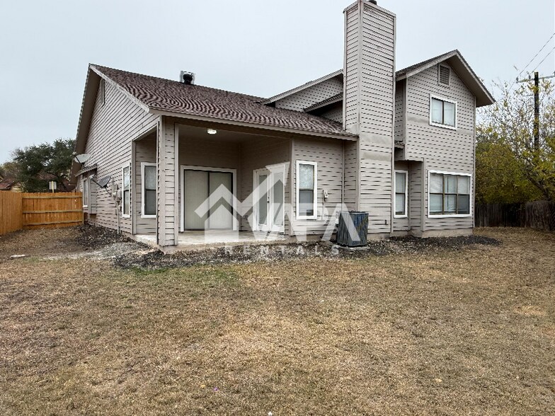 Building Photo - 7102 Grassy Trail