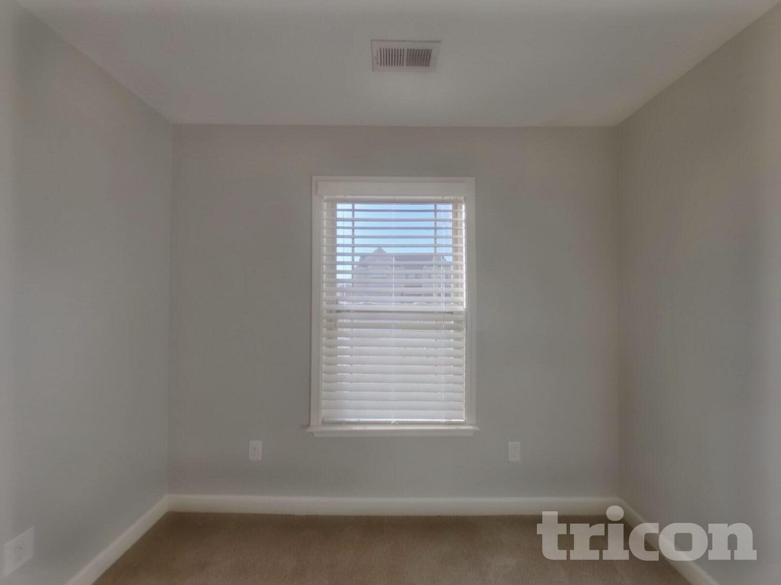 Building Photo - 613 Slippery Moss Dr