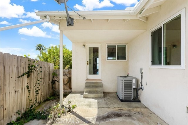 Building Photo - 5661 Ladybird Ln