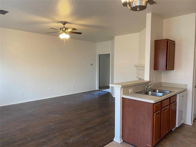 Building Photo - 8645 Arcadia Park Dr