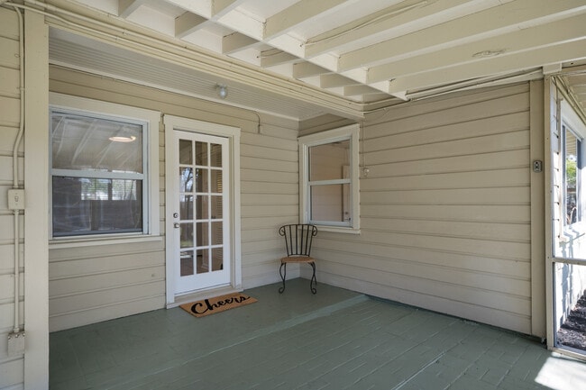 Building Photo - 336 Tuttle Rd