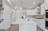 Building Photo - 20935 Bluebird Sq