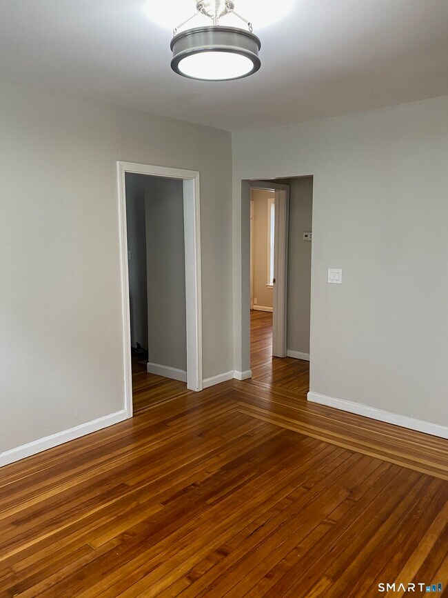 Building Photo - 407 West St