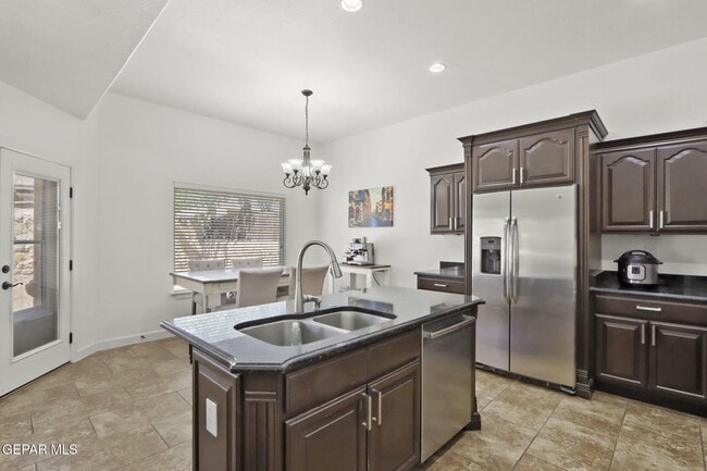 Building Photo - 11621 St Martin Way