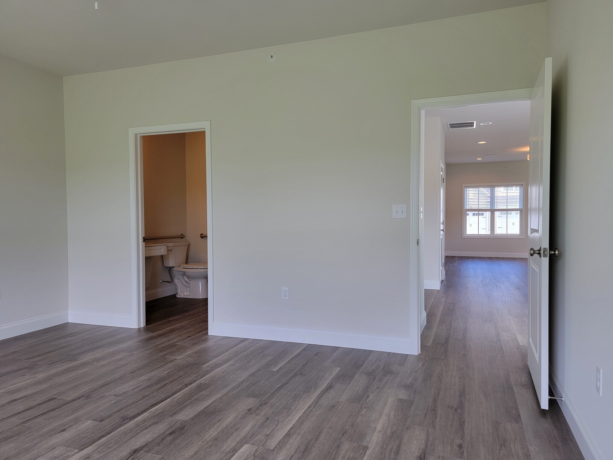 Building Photo - 226 Millard Dr