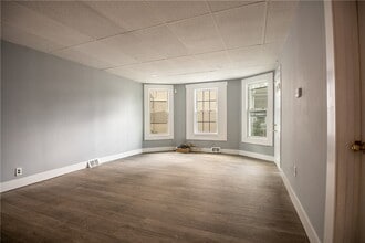 Building Photo - 780 S Irvine Ave