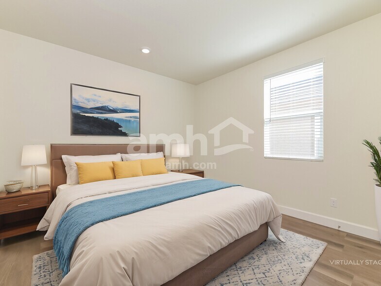 Building Photo - 20177 W Thomas Rd