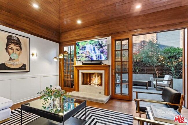 Building Photo - 9311 Burton Wy