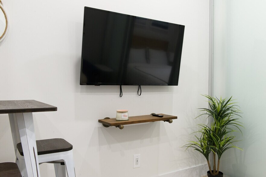 Building Photo - 315 E 78th St