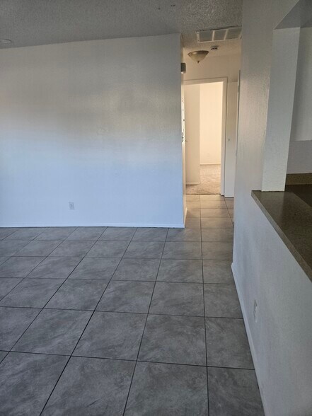 Building Photo - 2841 Wheelwright Dr