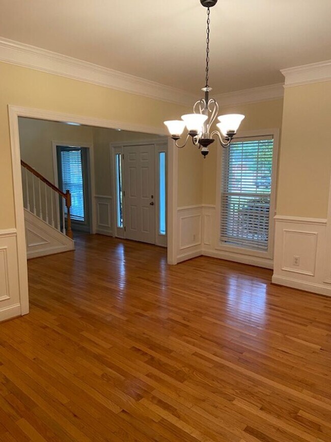 Building Photo - 5 BR/3 Bath in Willow Pointe (Lake Carolina)