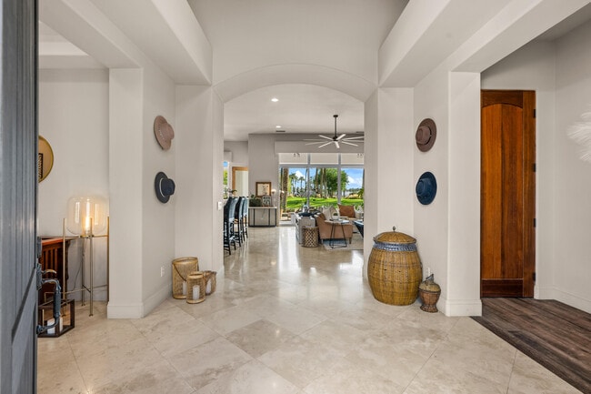 Building Photo - 56738 Palms Dr