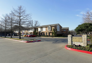 Building Photo - Highlands of Grand Prairie