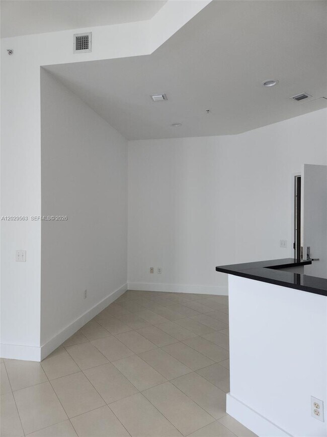 Building Photo - 300 S Biscayne Blvd