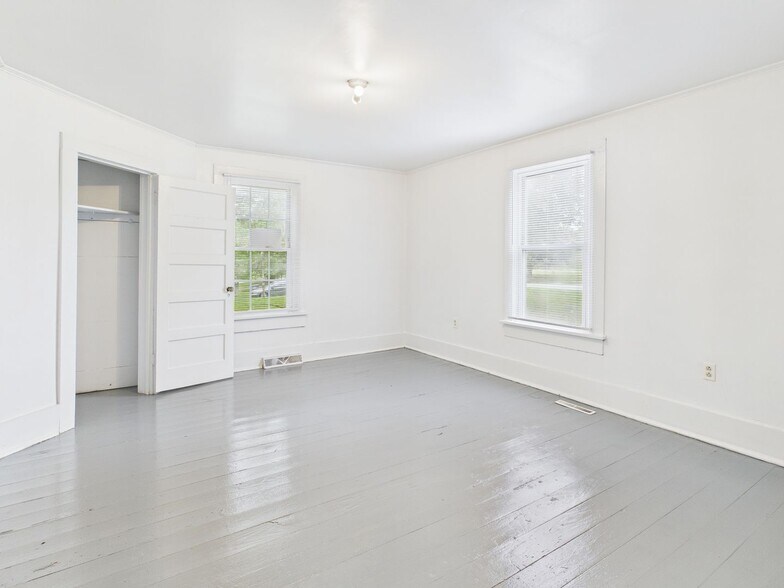 Building Photo - 404 Beech St