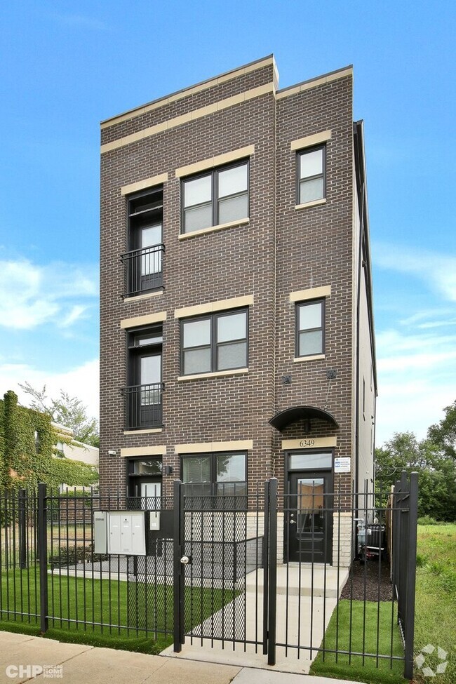 Building Photo - 857 E 63rd St