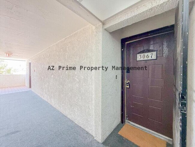 Building Photo - 4730 W Northern Ave