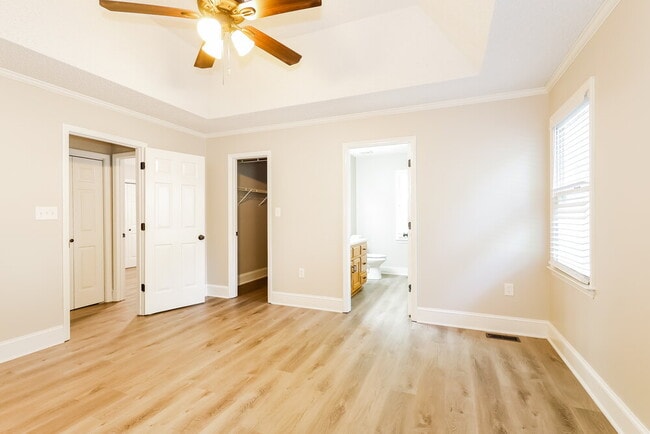 Building Photo - 5406 Branch St