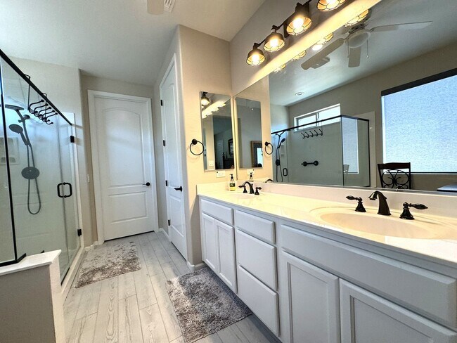 Building Photo - PebbleCreek 2 Bed/2.5 Bath Furnished Home - Resort-Style Living at Its Best!