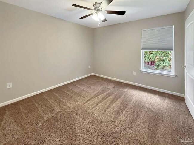 Building Photo - 5777 Blackhorse Cir