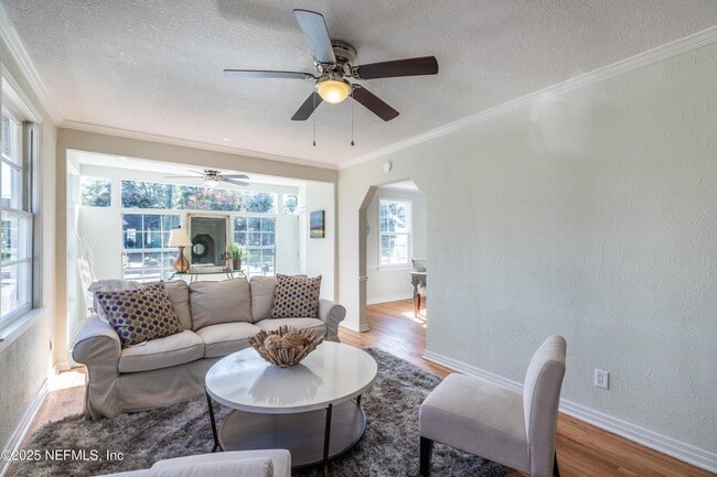 Building Photo - 4547 Post St