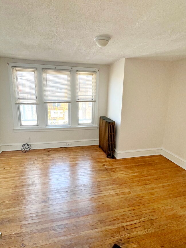 Front Bedroom 1 - 2636 S 65th St