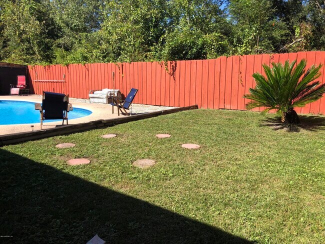 Building Photo - 8179 Crosswind Rd