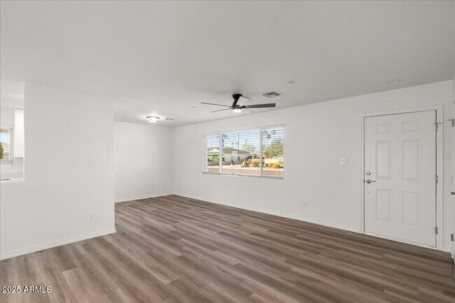 Building Photo - 2623 N 74th Pl