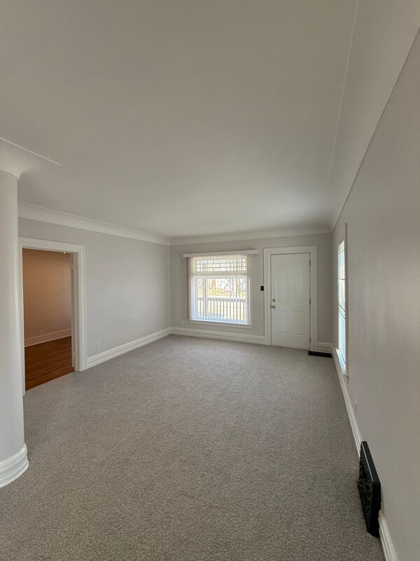 Building Photo - 139 Gallup St