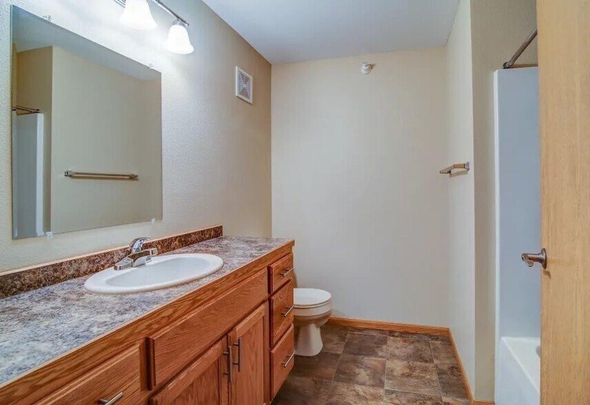 Corner View Apartments 41024302 Shoal Loop Mandan ND 58554