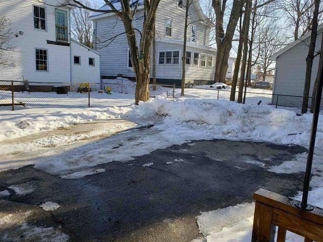 Building Photo - 8 Allen St