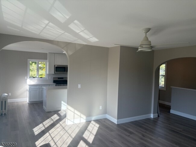 Building Photo - 428 Highland Ave