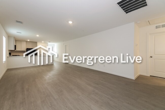 Building Photo - 2125 Sulky Ln