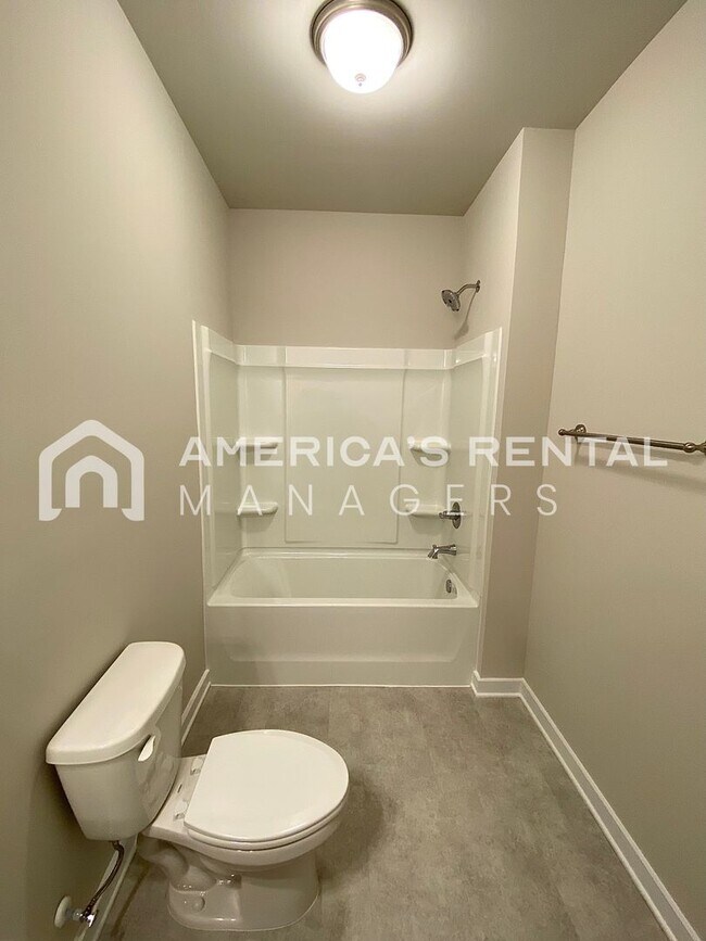 Building Photo - Home for Rent in Jasper, AL! Available to View Now!!!