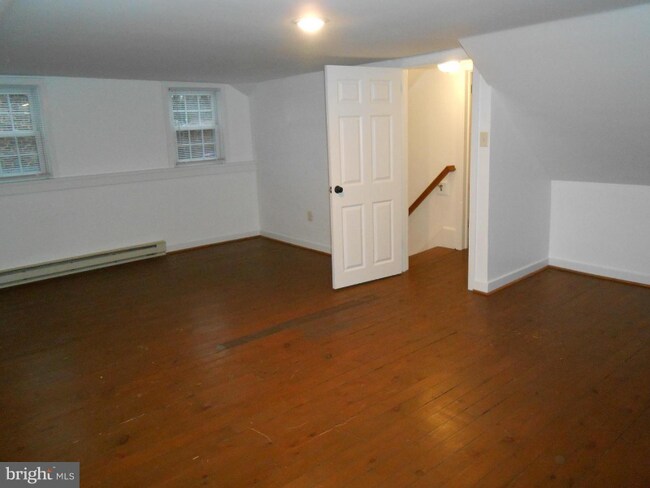 Building Photo - 169 Engle Ln