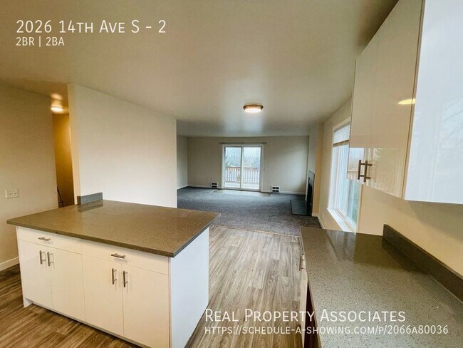 Building Photo - 2026 14th Ave S