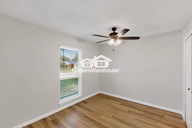 Building Photo - MOVE IN READY - 3BED/2BATH - THE COLONY, T...