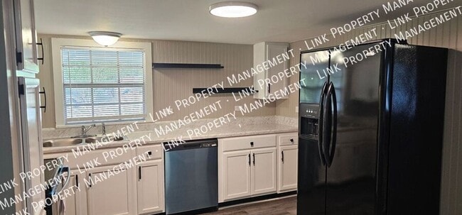 Building Photo - COMING SOON!  RENT TO OWN!  Renovated 3 Be...