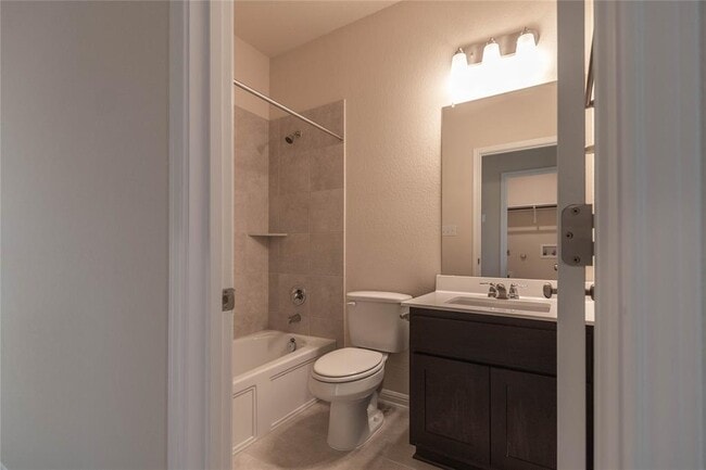 Building Photo - 1660 Coral Sunrise Trl