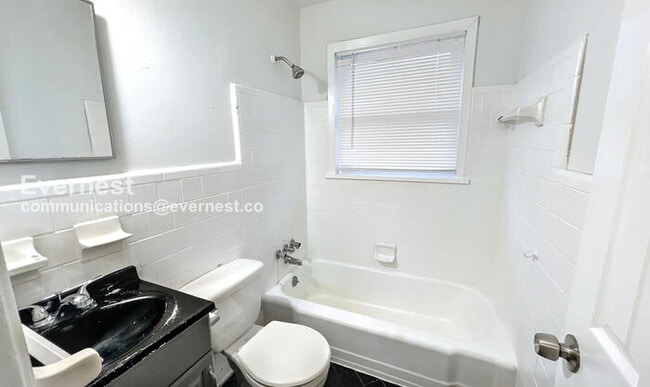 Building Photo - 2033 Nettie Ct