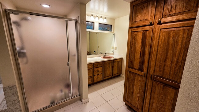 Building Photo - 11734 82nd Ave NE