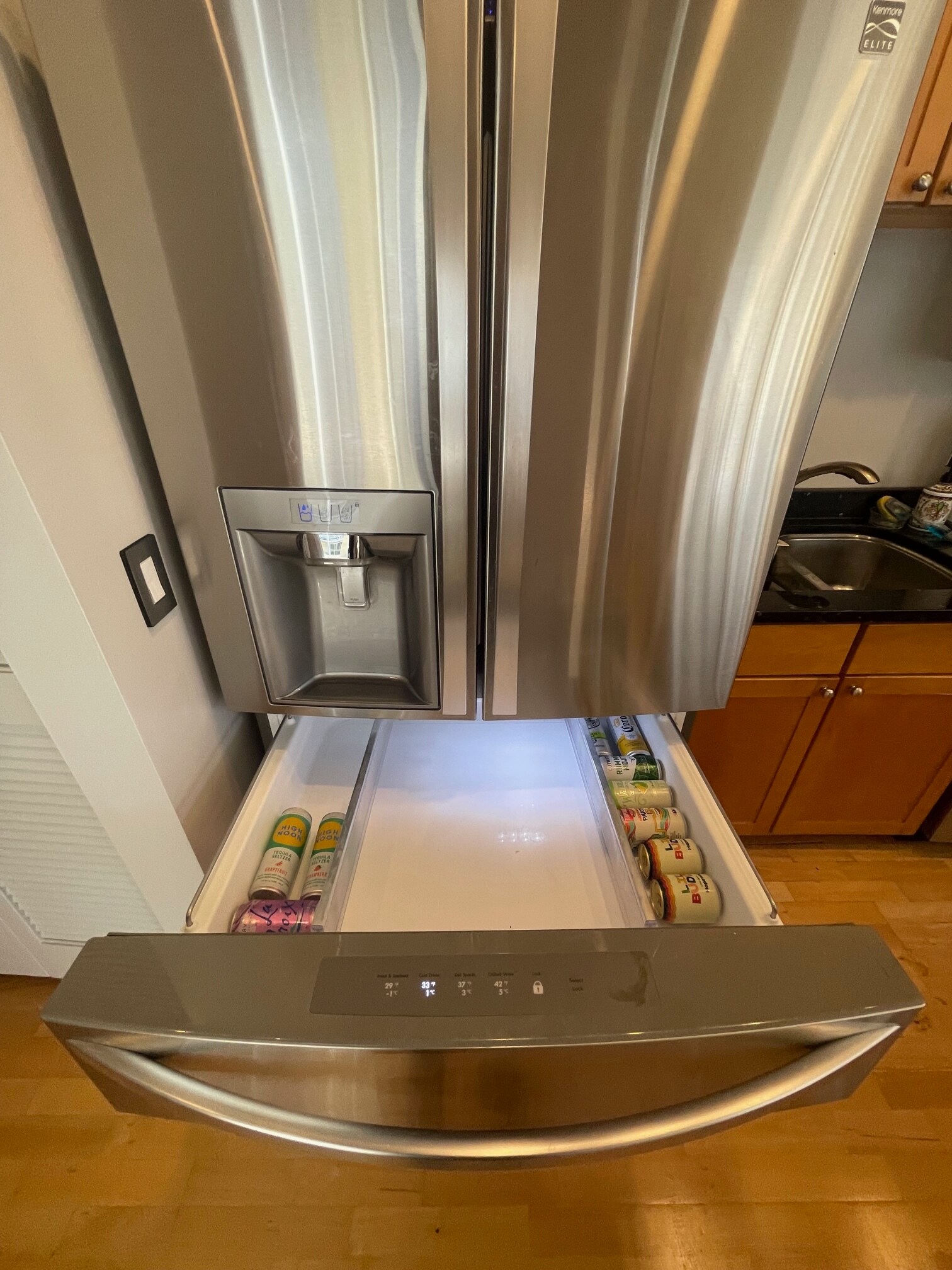 Wine Drawer - 720 N Larrabee St Unit 1707