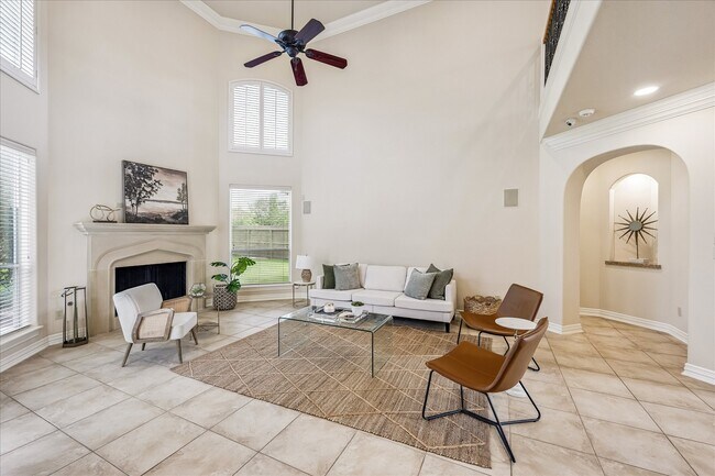 Building Photo - 2210 Bywater Dr