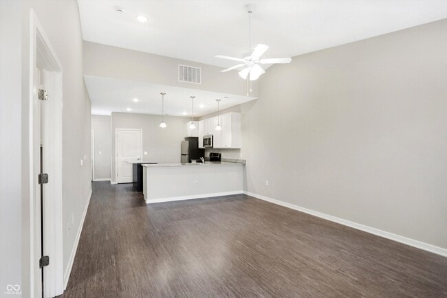 Building Photo - 75 Cypress Dr