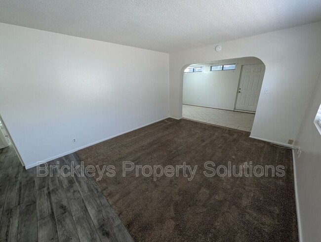 Building Photo - 6721 E McDowell Rd