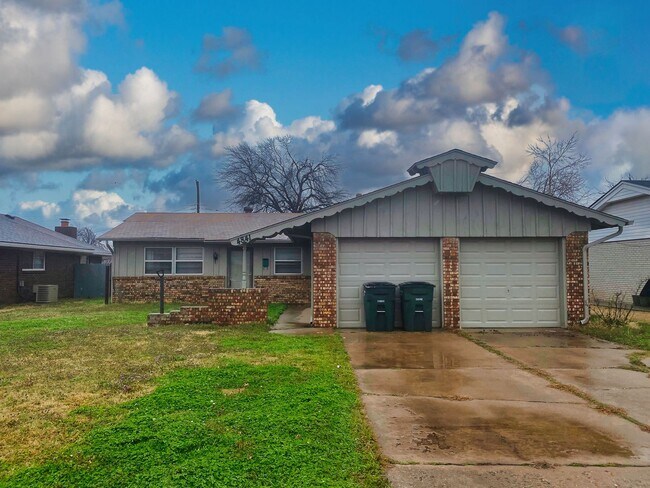 Primary Photo - 4841 Newport Dr