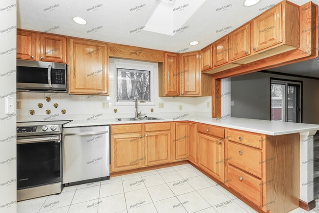 Building Photo - 2519 Walford Dr