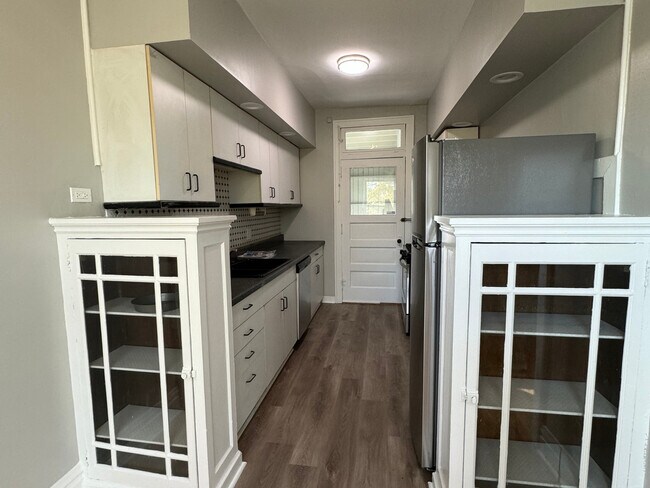 Building Photo - 4414 N Lavergne Ave